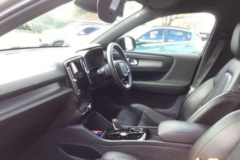 Volvo XC40 Recharge 1.5 T4 Recharge PHEV R DESIGN 5dr Auto