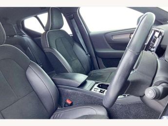 Volvo XC40 2.0 B4P R DESIGN 5dr Auto