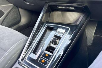 Volkswagen Golf 1.4 TSI eHybrid Style 5dr DSG