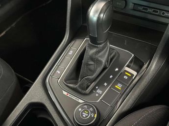 Volkswagen Tiguan 2.0 TSi 190 4Motion SEL 5dr DSG