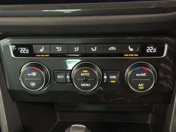 Volkswagen Tiguan 2.0 TSi 190 4Motion SEL 5dr DSG