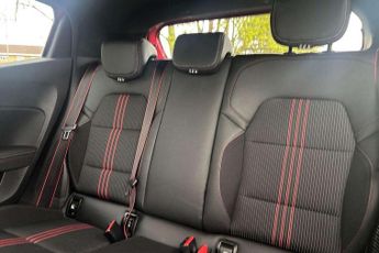 Renault Clio 1.6 E-TECH Hybrid 140 RS Line 5dr Auto