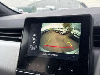 Renault Clio 1.6 E-TECH full hybrid 145 Techno 5dr Auto