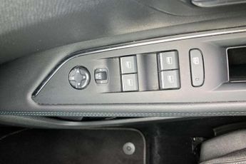 Peugeot 3008 1.2 PureTech Allure Premium+ 5dr EAT8