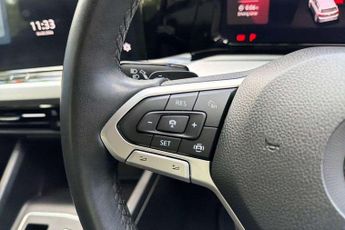 Volkswagen Golf 1.5 eTSI 150 Life 5dr DSG