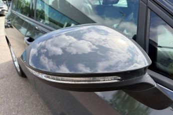 Volkswagen Golf 1.5 eTSI 150 Life 5dr DSG