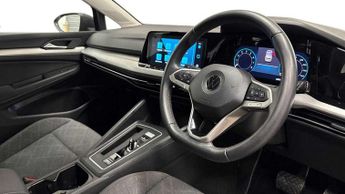 Volkswagen Golf 1.5 eTSI 150 Life 5dr DSG