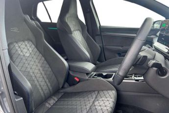 Volkswagen Golf 2.0 TDI 150 Black Edition 5dr DSG