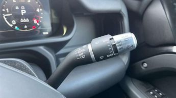 Land Rover Defender 3.0 D300 X-Dynamic HSE 110 5dr Auto