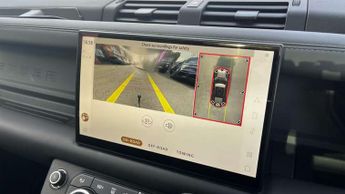 Land Rover Defender 3.0 D300 X-Dynamic HSE 110 5dr Auto