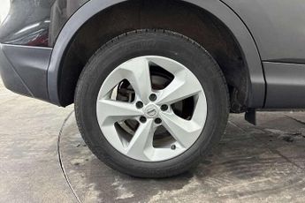Nissan Qashqai 1.3 DiG-T 160 Acenta Premium 5dr DCT