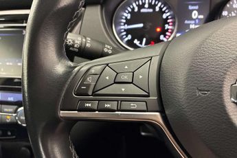 Nissan Qashqai 1.3 DiG-T 160 Acenta Premium 5dr DCT
