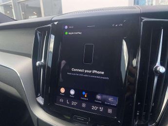 Volvo XC60 2.0 B4D Plus Dark 5dr AWD Geartronic