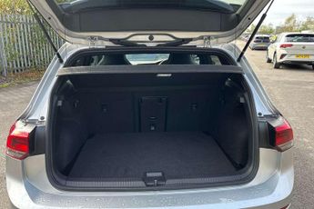 Volkswagen Golf 1.5 eTSI 150 R-Line 5dr DSG