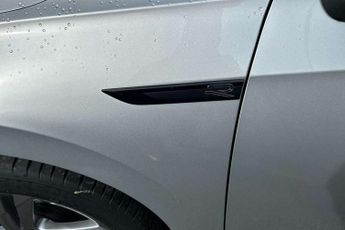 Volkswagen Golf 1.5 eTSI 150 R-Line 5dr DSG