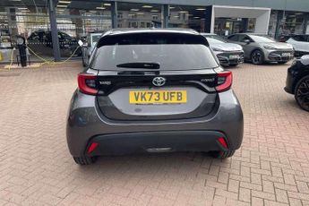 Toyota Yaris 1.5 Hybrid Design 5dr CVT