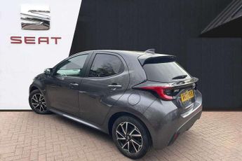 Toyota Yaris 1.5 Hybrid Design 5dr CVT
