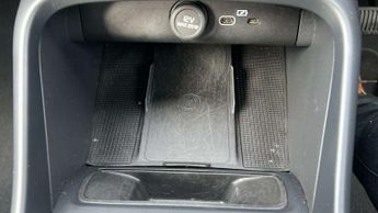 Volvo XC40 2.0 B3P Core 5dr Auto