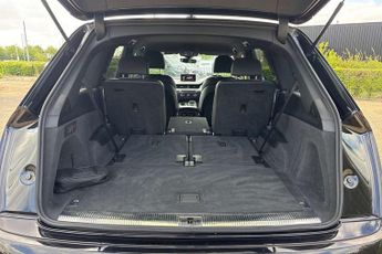 Audi Q7 50 TDI Quattro S Line 5dr Tiptronic