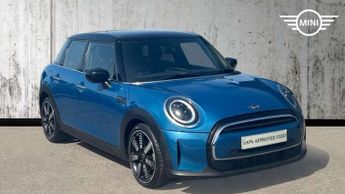 MINI Hatch 1.5 Cooper Exclusive 5dr Auto [Comfort/Nav Pack]
