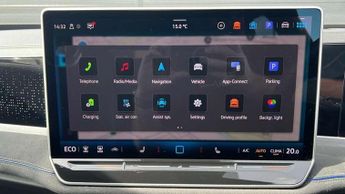 Volkswagen Passat 1.5 TSI eHybrid 272 R-Line 5dr DSG