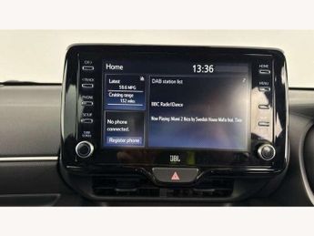 Toyota Yaris 1.5 Hybrid Dynamic 5dr CVT