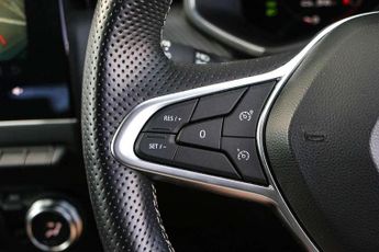 Renault Clio 1.6 E-TECH full hybrid 145 Engineered 5dr Auto