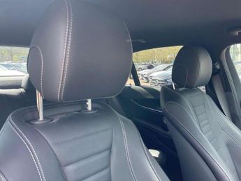 Mercedes-Benz E-Class E400d 4Matic AMG Line Premium 4dr 9G-Tronic