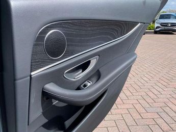 Mercedes-Benz E-Class E400d 4Matic AMG Line Premium 4dr 9G-Tronic