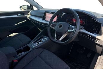 Volkswagen Golf 2.0 TDI Life 5dr DSG