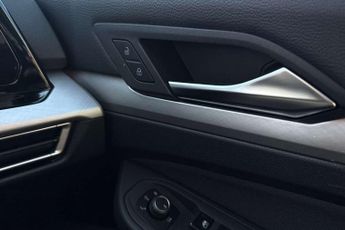 Volkswagen Golf 2.0 TDI Life 5dr DSG