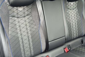 Volkswagen Passat 1.5 TSI eHybrid 272 R-Line 5dr DSG