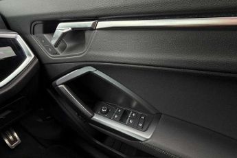 Audi Q3 35 TDI Black Edition 5dr S Tronic