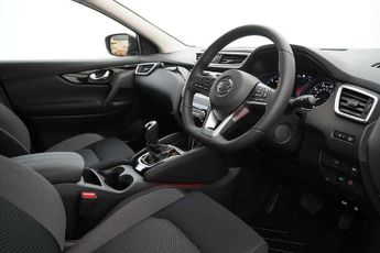 Nissan Qashqai 1.3 DiG-T 160 N-Connecta 5dr DCT