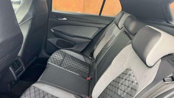 Volkswagen Golf 1.5 eTSI 150 R-Line 5dr DSG
