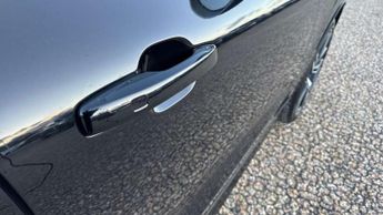 Volvo XC60 2.0 T5 [250] R DESIGN Pro 5dr AWD Geartronic