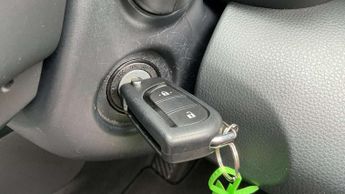Toyota Yaris 1.5 Hybrid Icon 5dr CVT