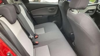 Toyota Yaris 1.5 Hybrid Icon Tech 5dr CVT