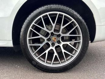 Porsche Macan S 5dr PDK