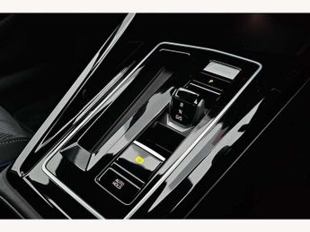 Volkswagen Golf 1.5 eTSI 150 R-Line 5dr DSG