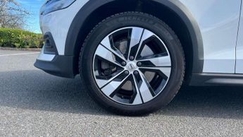Volvo V60 Cross Country 2.0 D4 [190] Cross Country 5dr AWD Auto