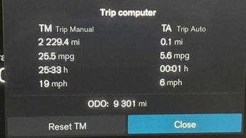 Volvo XC60 2.0 B5P Plus Dark 5dr AWD Geartronic