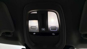 Volvo XC90 2.0 B5P Plus Dark 5dr AWD Geartronic