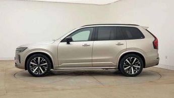 Volvo XC90 2.0 B5P Plus Dark 5dr AWD Geartronic
