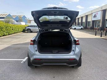 Nissan Juke 1.6 Hybrid Tekna 5dr Auto