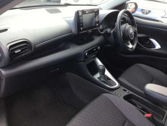 Toyota Yaris 1.5 Hybrid Icon 5dr CVT