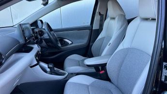Toyota Yaris 1.5 Hybrid Excel 5dr CVT