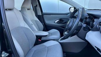 Toyota Yaris 1.5 Hybrid Excel 5dr CVT