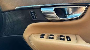 Volvo XC60 2.0 T8 [455] PHEV Ultra Dark 5dr AWD Geartronic