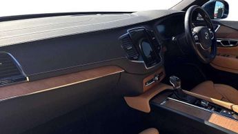 Volvo XC60 2.0 T8 [455] PHEV Ultra Dark 5dr AWD Geartronic